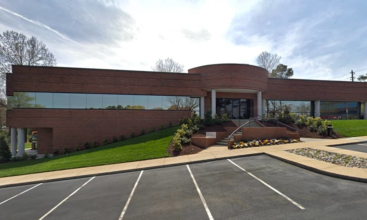 2418 Womens Center